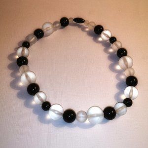 Vintage 1970s Glass And Plastic Beads Necklace